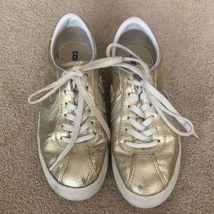 Gold converse